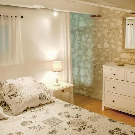 5 Bedroom Pet Friendly In *